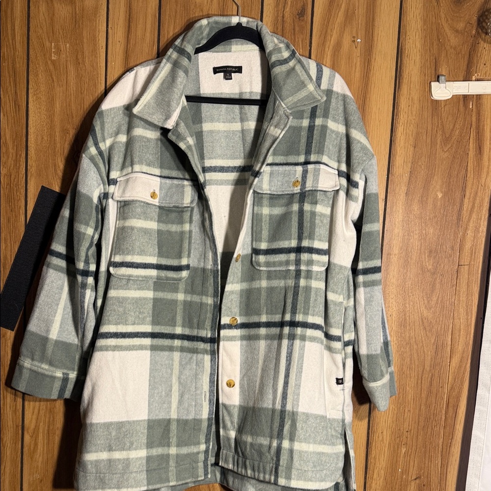 Banana Republic Green and Cream Plaid Shirt Jacket